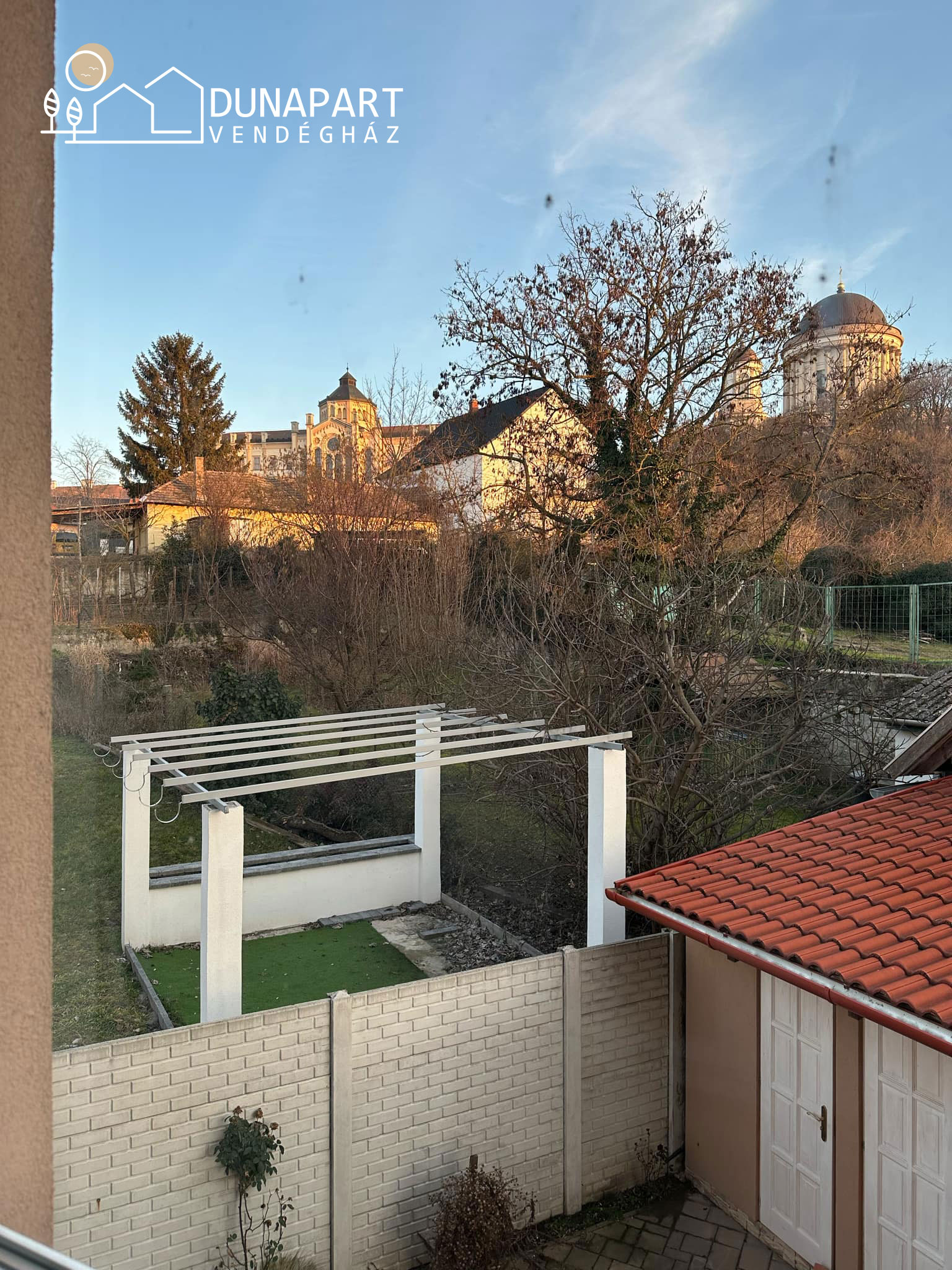 Közlekedő